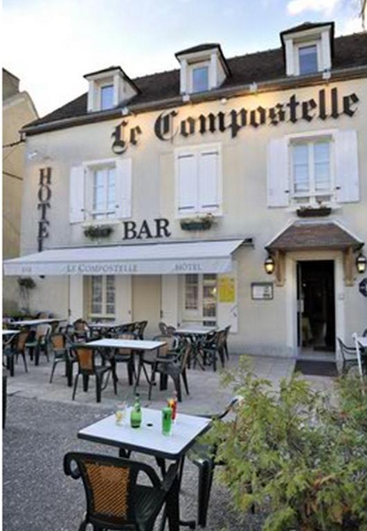 Le Compostelle Hotel Vézelay Екстериор снимка