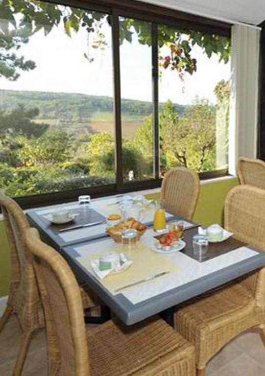 Le Compostelle Hotel Vézelay Екстериор снимка