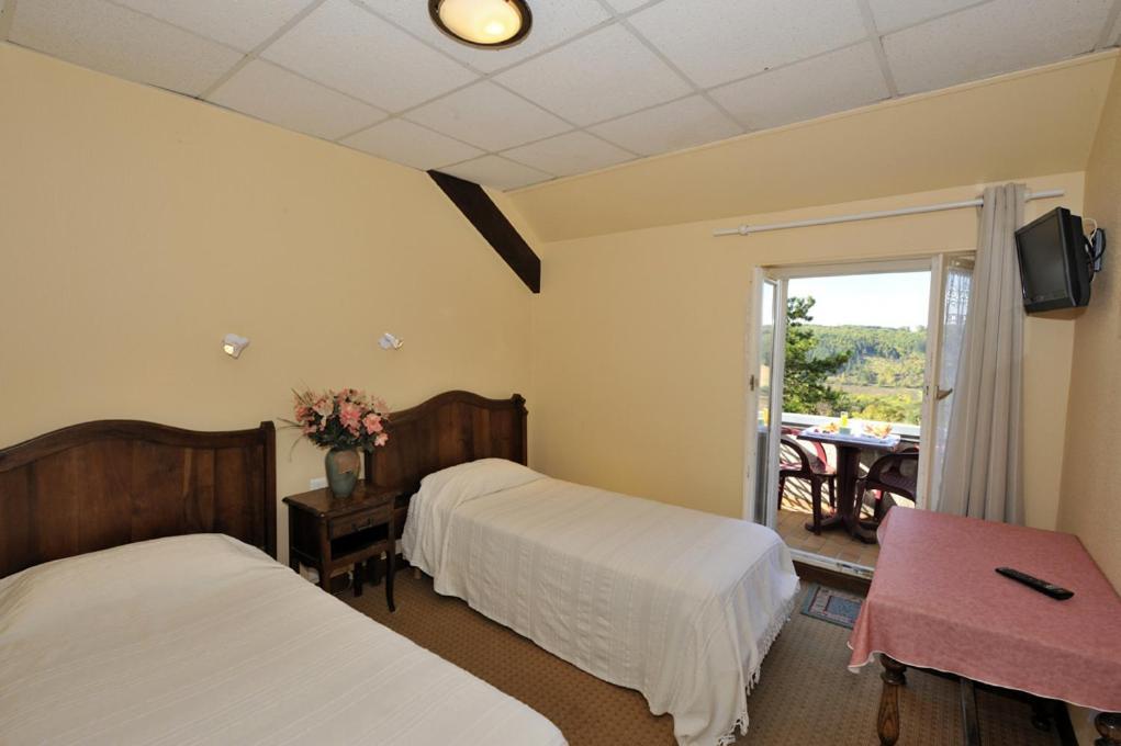 Le Compostelle Hotel Vézelay Стая снимка