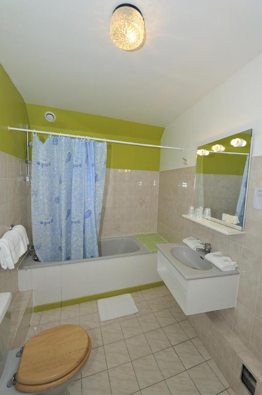 Le Compostelle Hotel Vézelay Стая снимка