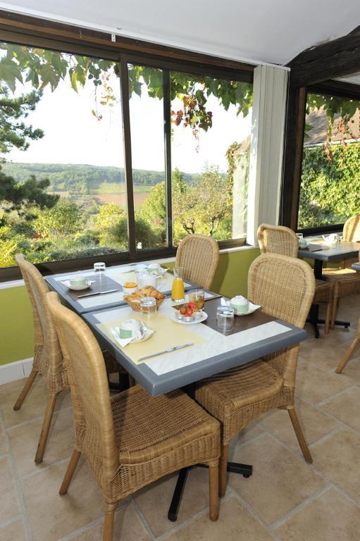 Le Compostelle Hotel Vézelay Екстериор снимка